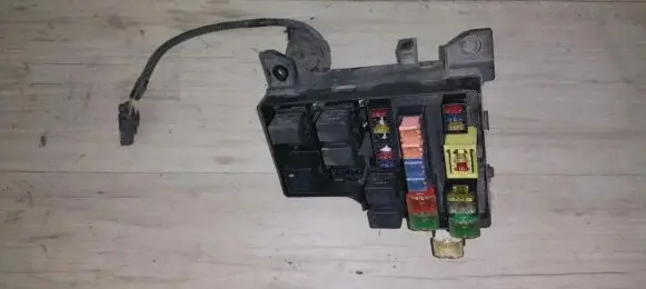 Volvo S40, V40 Fuse box set 811342