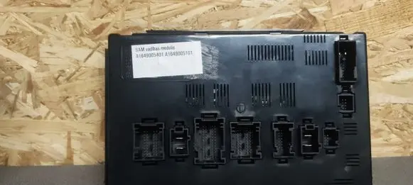 Mercedes-Benz ML W163 SAM control unit A1649005401