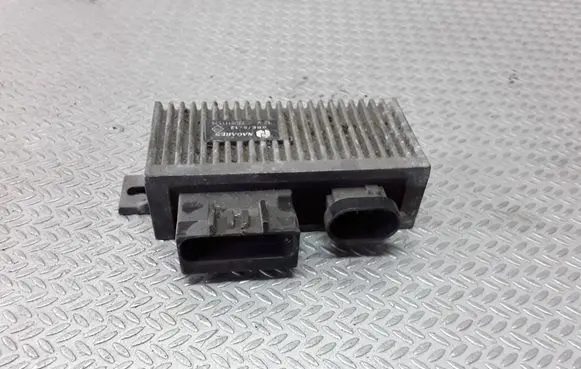 Renault Scenic I Glow plug pre-heat relay 7700111525