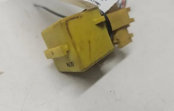 Land Rover Discovery Other relay YWB10027