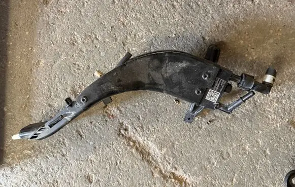Seat Ibiza V (KJ) Fuel line/pipe/hose 2Q0200059F