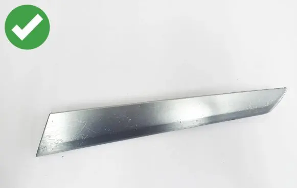 Mercedes-Benz C W204 Front door trim bar A2047200422