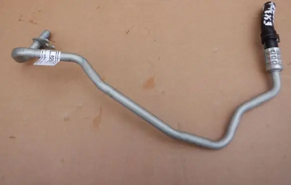 Gearbox oil cooler pipe/hose