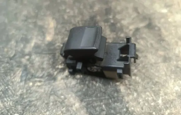 Toyota Auris 150 Electric window control switch 1928298