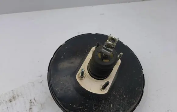 Honda CR-V Brake booster