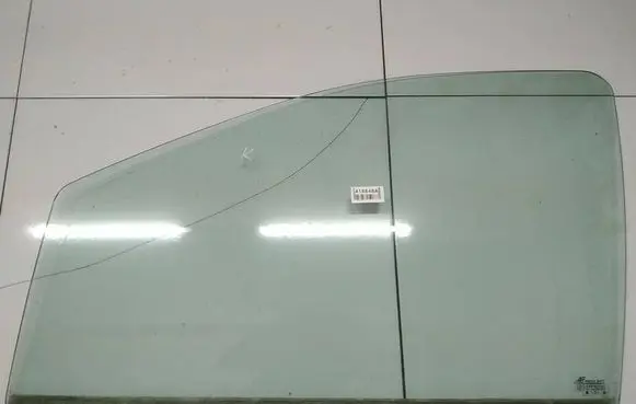 Seat Alhambra (Mk1) Front door window glass four-door as2