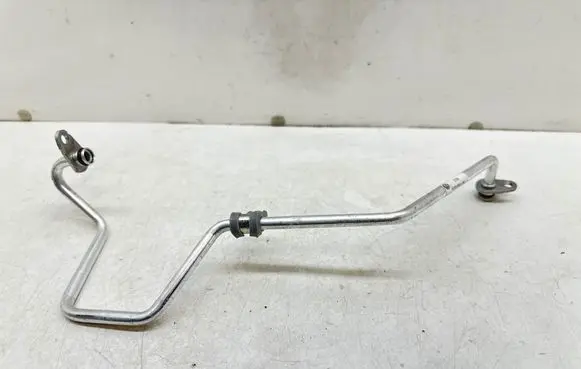 Volkswagen Caddy Turbo turbocharger oiling pipe/hose 05E145140J