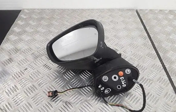 Front door electric wing mirror