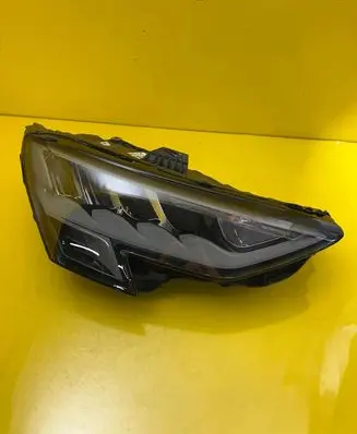 Audi A3 8Y Headlight/headlamp 8Y0941012