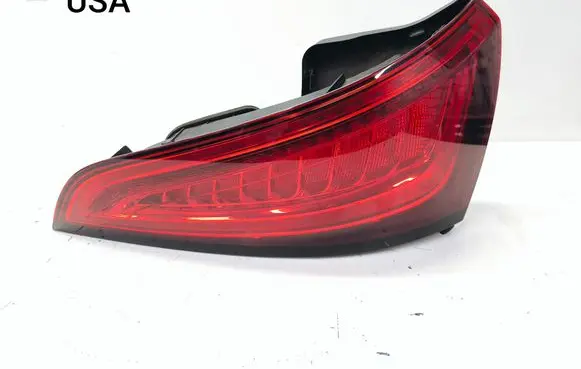 Audi Q5 SQ5 Tailgate rear/tail lights 8R0945094D