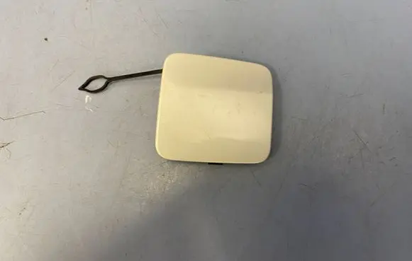Nissan Juke II F16 Front tow hook cap/cover 622A06PA0A
