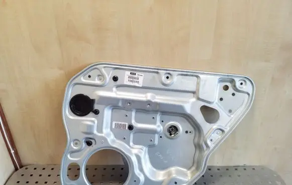 Volvo V50 Rear window lifting mechanism without motor 8679083