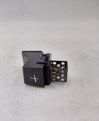 Citroen C4 I Picasso Coolant fan relay 