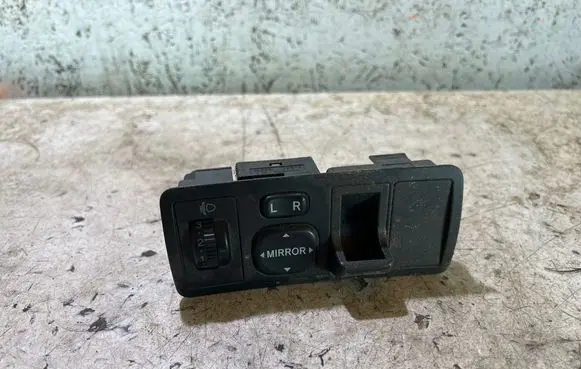 Peugeot 108 Wing mirror switch 183574