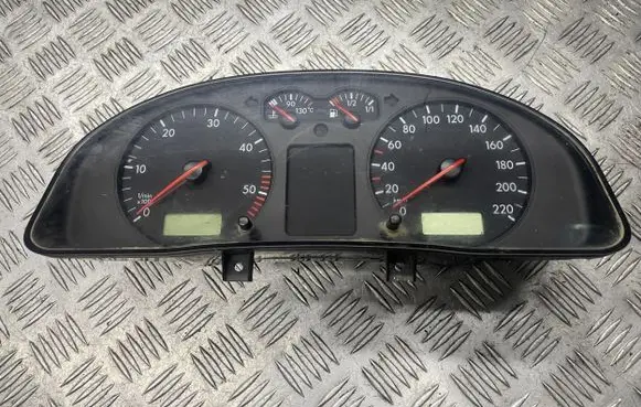 Volkswagen PASSAT B5 Speedometer (instrument cluster) 110008920024 3B19198