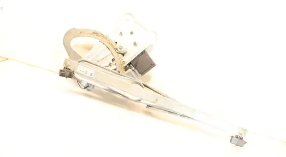 Rear window lifting mechanism without motor