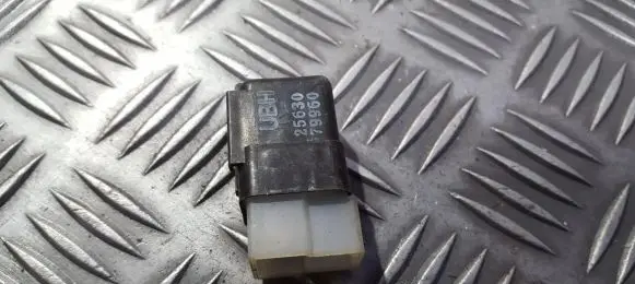 Nissan Primera Other relay 2563079960
