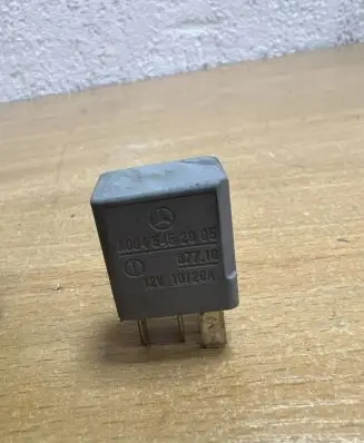 Audi Q7 4L Other relay A0045452905