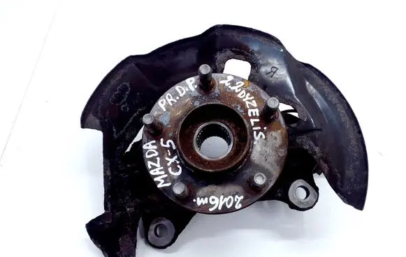 Mazda CX-5 Front wheel hub 