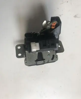 Mitsubishi Colt Tailgate/trunk/boot lock/catch/latch 5808A017