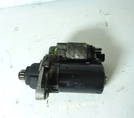 Volkswagen PASSAT B6 Starter motor 02Z911023E