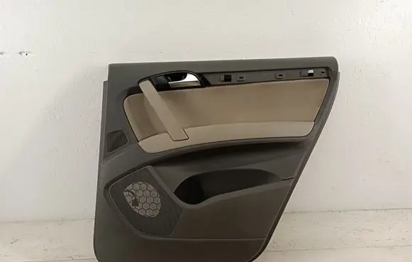 Audi Q7 4L Rear door card panel trim NOCODE