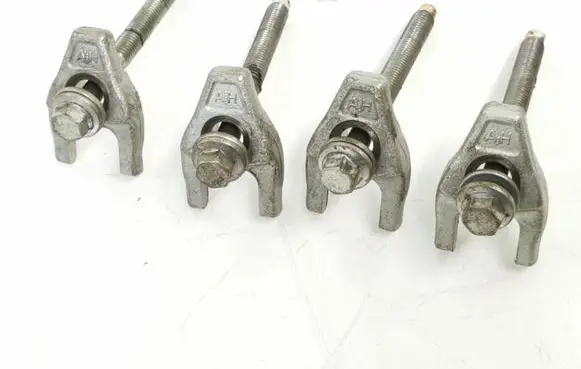 Renault Master III Fuel Injector clamp holder