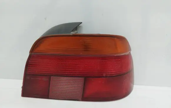 BMW 5 E39 Rear/tail lights 8358032