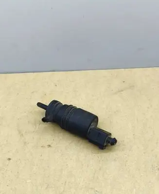 Mercedes-Benz E W212 Windscreen/windshield washer pump 0165454626 11233223 11353331