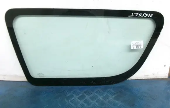 Dacia Logan I Rear side window