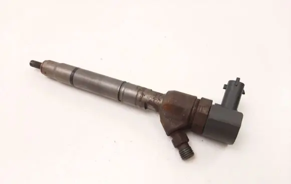 KIA Ceed Fuel injector 0445110320