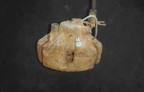 Volkswagen PASSAT B5 Front brake caliper 4B0615124