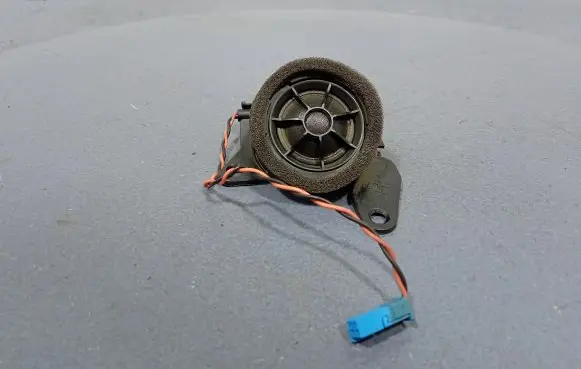 BMW X4 F26 Subwoofer speaker 8713320