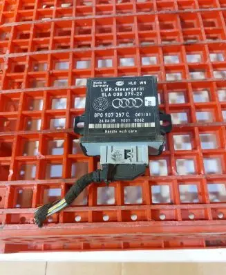Audi A6 S6 C6 4F Light module LCM 8P0907357C 5LA00837922