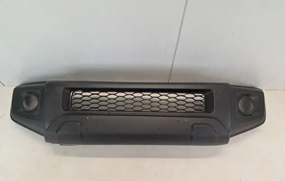 Suzuki Jimny Front bumper 7171178R Z2692