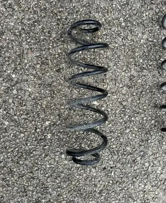 Toyota C-HR I Rear coil spring