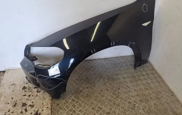 BMW X5 E70 Fender 
