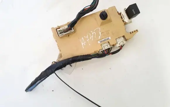 Mazda 2 Fuse box set fa404gy001ln4