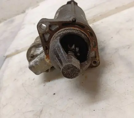Opel Corsa D Starter motor 55221292 TS18E33
