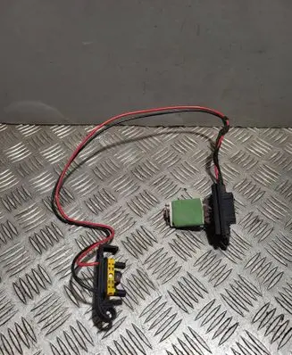 Renault Twingo II Heater blower motor/fan resistor 