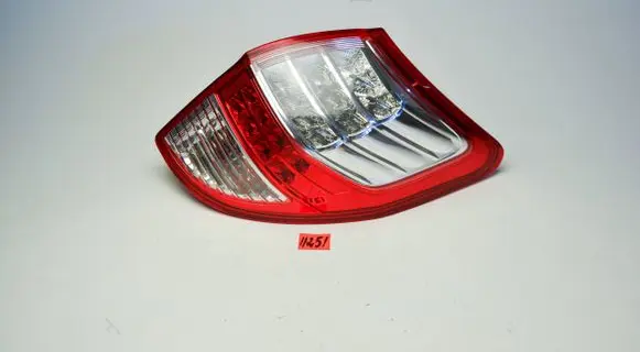 Toyota RAV 4 (XA30) Rear/tail lights M351