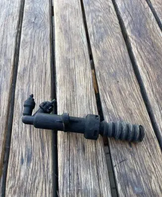 Peugeot 407 Clutch slave cylinder 218295