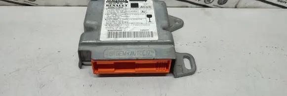 Renault Scenic I Airbag control unit/module 8200117652 600639500 B0408506659