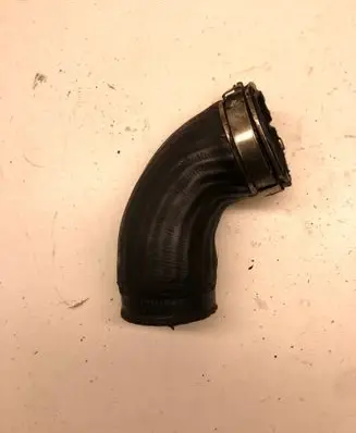 Volkswagen PASSAT B6 Intercooler hose/pipe 1K0145762GK