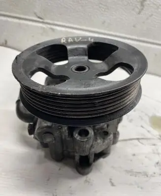 Toyota RAV 4 (XA20) Power steering pump 32100