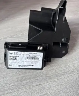 Volkswagen Golf VII Phone control unit/module 5QE035285A 5G1857889 0192145452