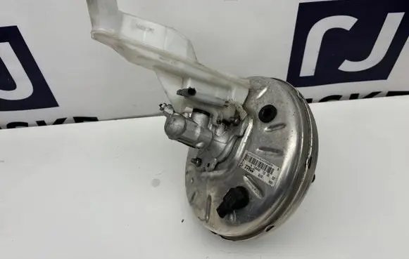 Mercedes-Benz GLA W156 Brake booster A2464301330