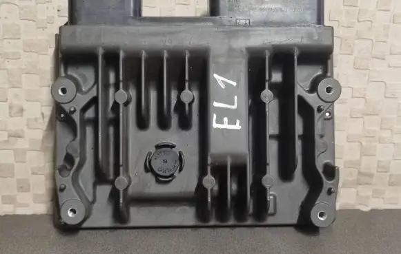 Toyota RAV 4 (XA50) Engine control unit/module 896614A850