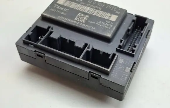 Audi A6 S6 C6 4F Door control unit/module 4F0959793E 4F0910793E 0033TFJ0001