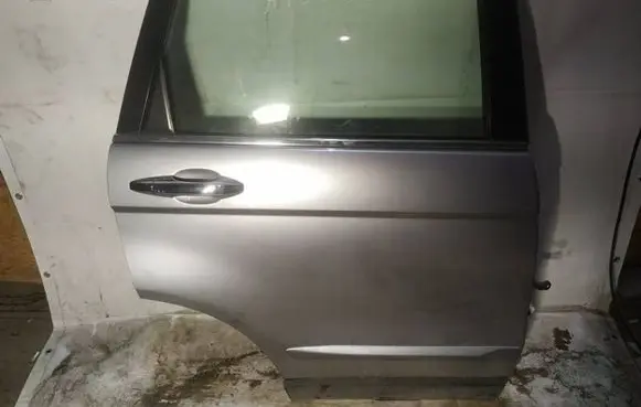 Honda CR-V Rear door pilkos